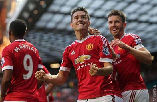 伊斯内尔 伊斯内尔