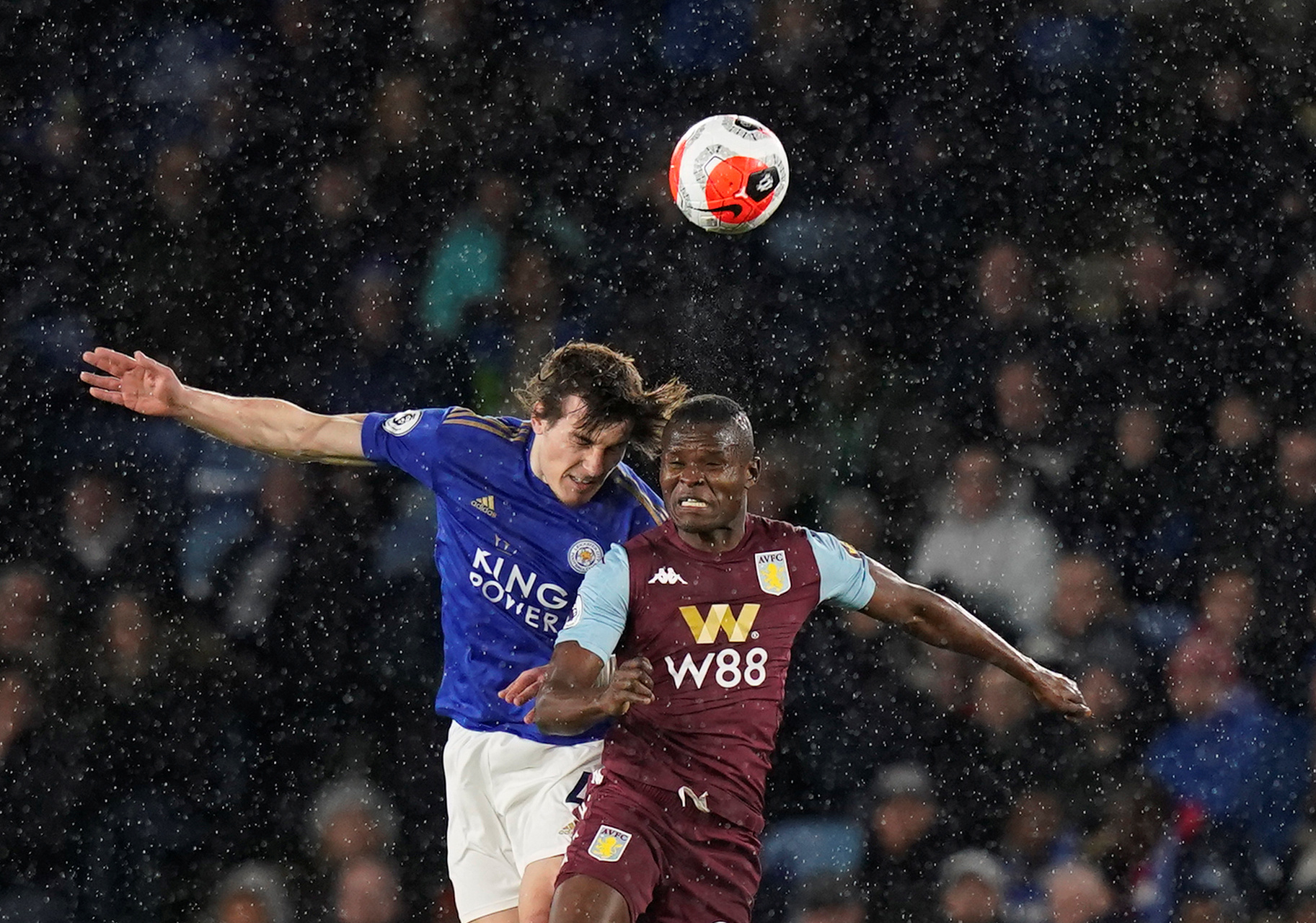 场上表现不 场上表现不